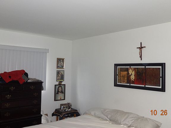2nd image of 1128 Cedar St APT 1B