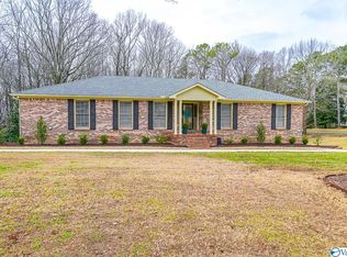 2511 Mockingbird Ln NW, Hartselle, AL 35640