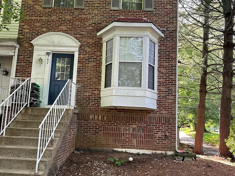 367 Bridle Crest Sq NE — Photo 13