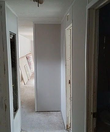 3rd image of 3860 Creighton Rd #2