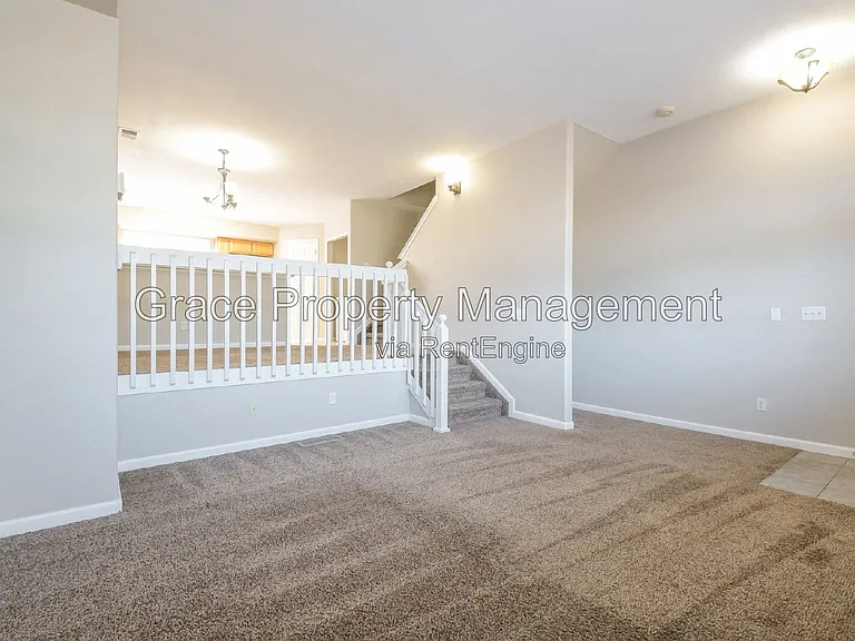 9727 Cherry Ln — Photo 3