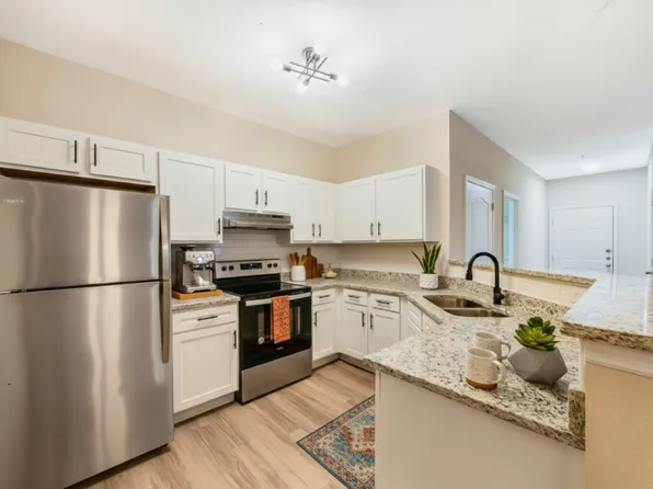 Ashbury Square Apartments