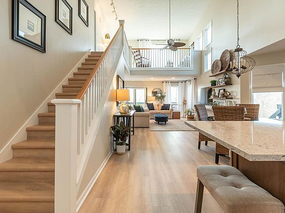 5th image of 9551 S Harbour Pointe Dr