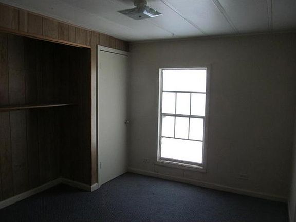 4th image of 4906 W Caven St