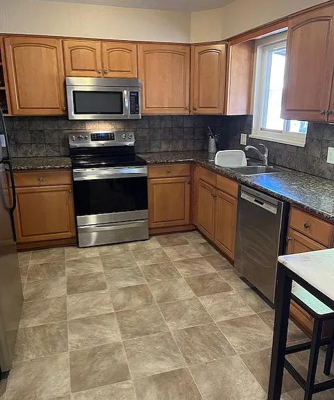 3815 Somerset Dr — Photo 4