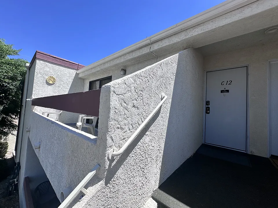 441 Moser Ave #C12