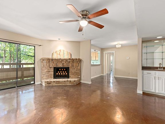 2nd image of 7640 W Greenway Blvd APT 6A