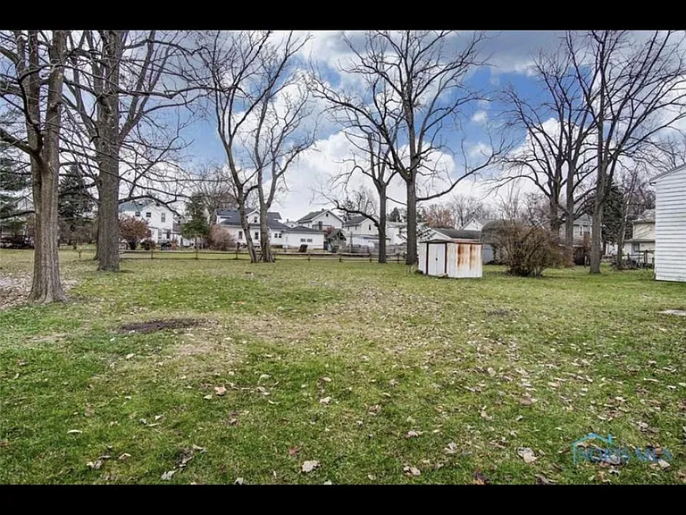 245 Buttonwood Ave — Photo 10