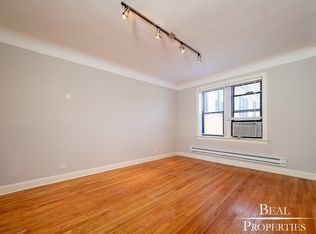 2325.5 N Rockwell St #A2, Chicago, IL 60647