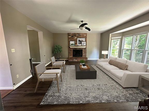 3rd image of 7377 Little Oaks Dr