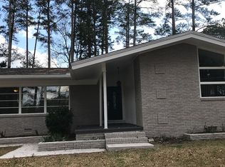 301 Magnolia St, Philadelphia, MS 39350