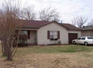 812 SW McKinley Ave, Lawton, OK 73501