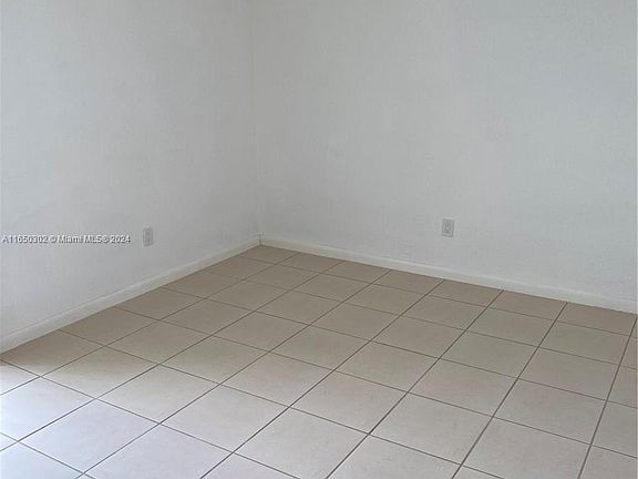 3rd image of 16215 NE 18th Ct APT 204