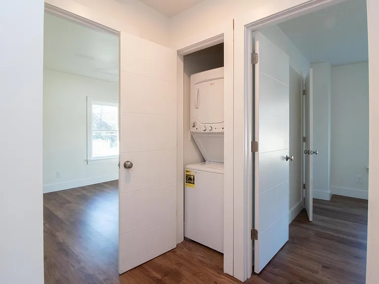 510 S Avon St — Photo 10
