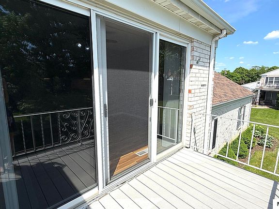 3rd image of 501 S Tennessee Pl APT 303