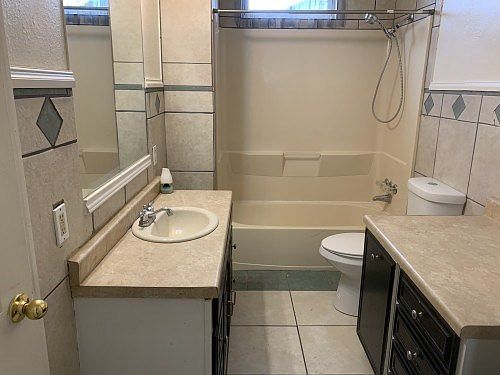 5th image of 211 La Salle Dr