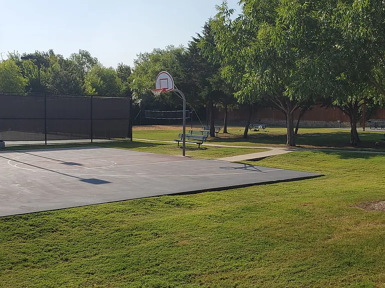 3021 Sawgrass Dr — Photo 18