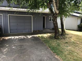 21 U St, Springfield, OR 97477