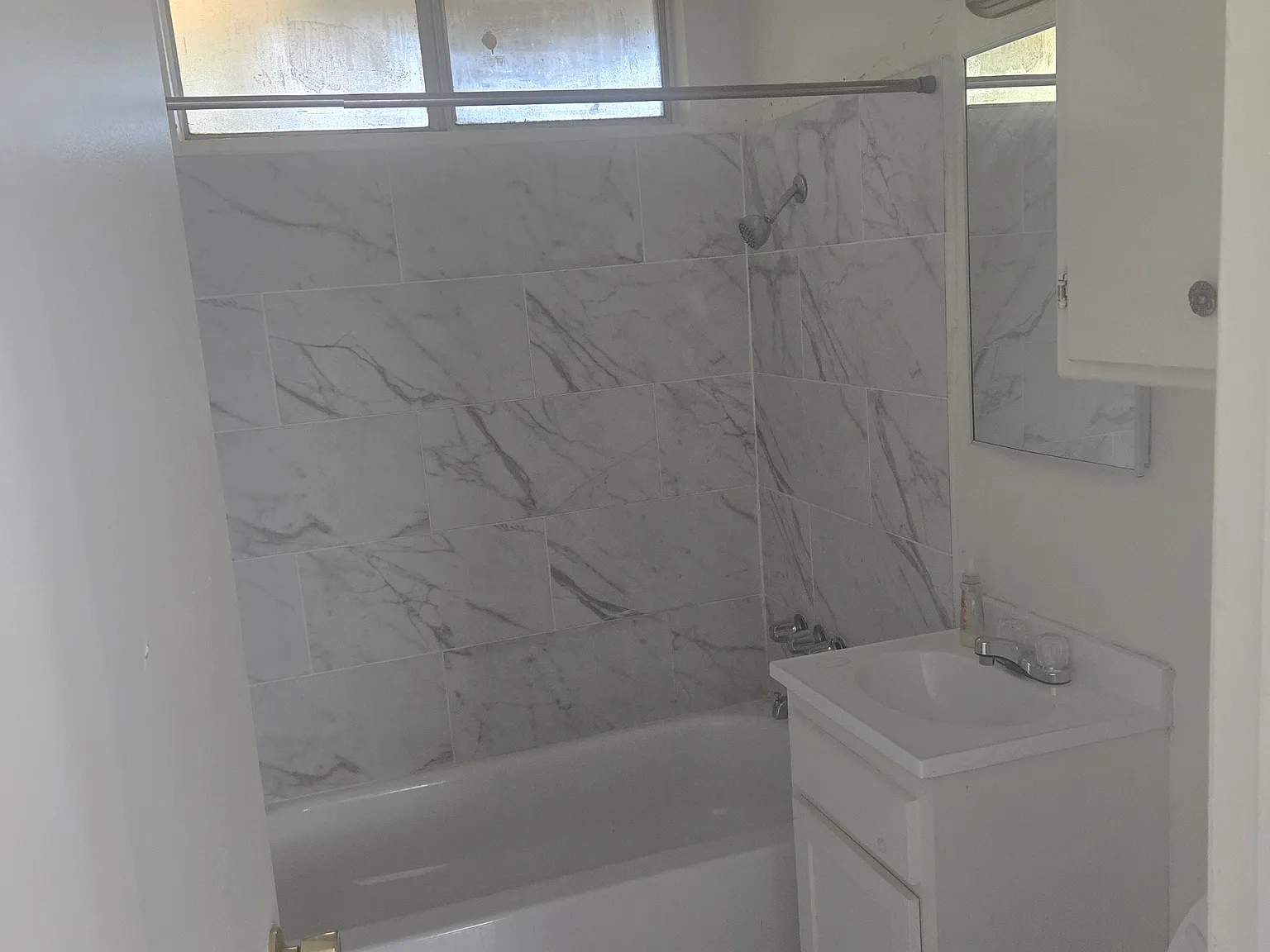 1 bed, $1,350 — Photo 4