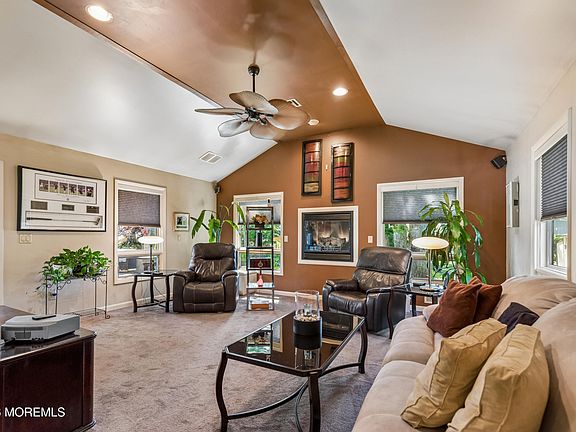 3rd image of 262 Arizona Drive