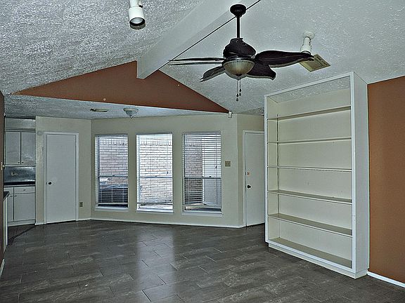 3rd image of 7113 Village Lake Dr