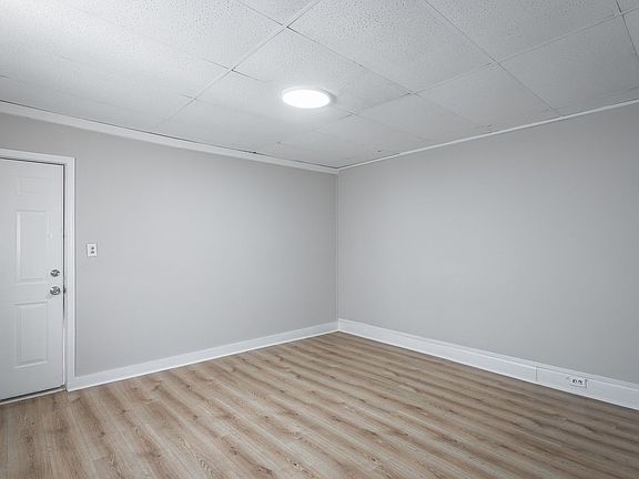 4th image of 1603 E 14th St #B