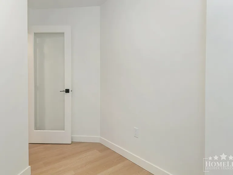 7980 206a St #614 — Photo 15