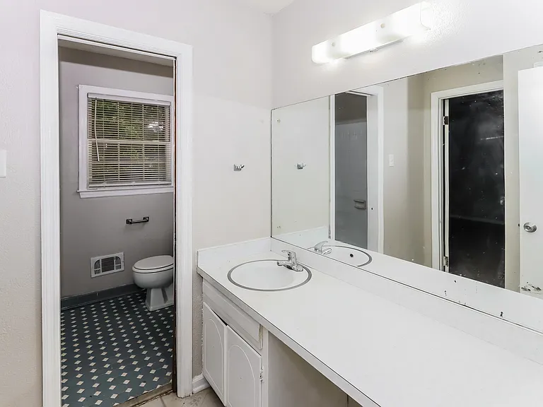 5645 Morning Creek Cir — Photo 15