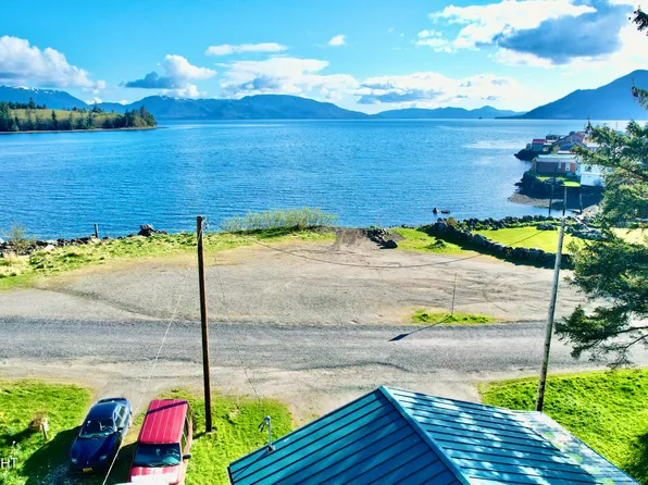 802 Beach Rd, Craig, AK 99921
