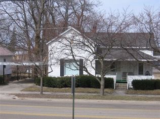 27 E Muskegon St NE, Cedar Springs, MI 49319