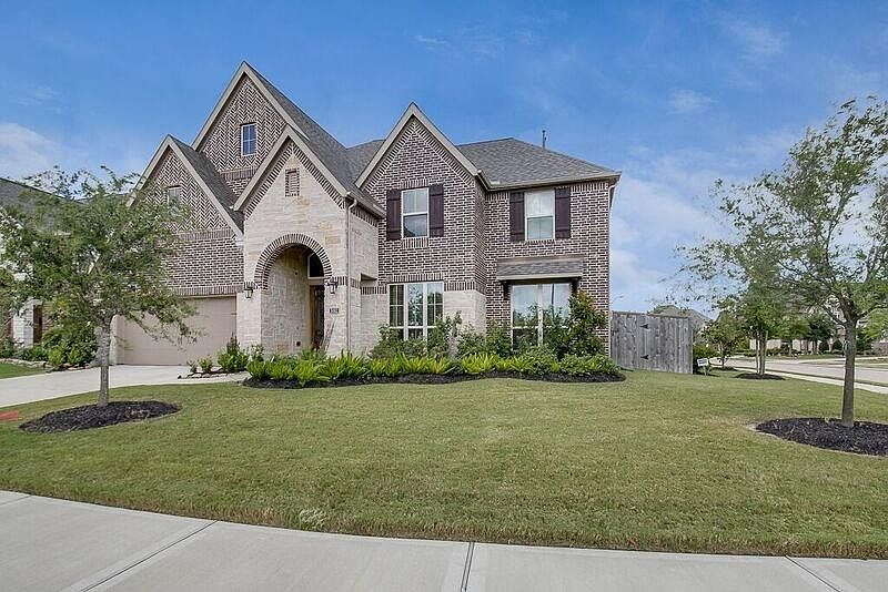 1st image of 3002 Paxton Hills Ln