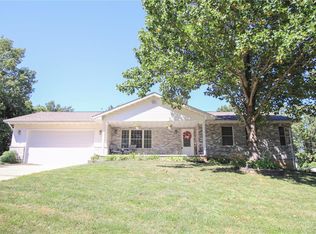 1575 Villa Vista Dr, Owensville, MO 65066