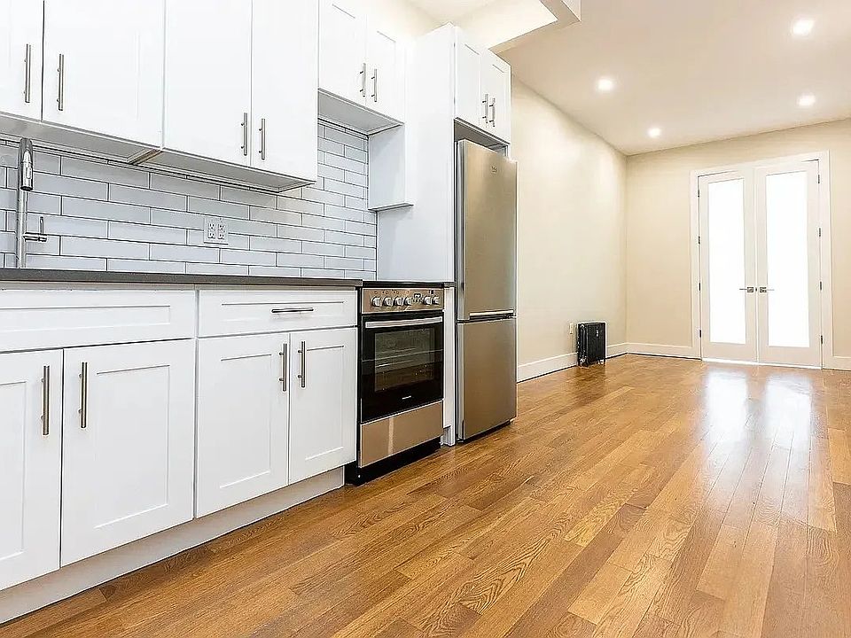 1st image of 170 Jefferson St APT 2R