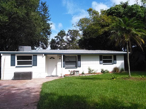 2nd image of 2997 Karen Ave