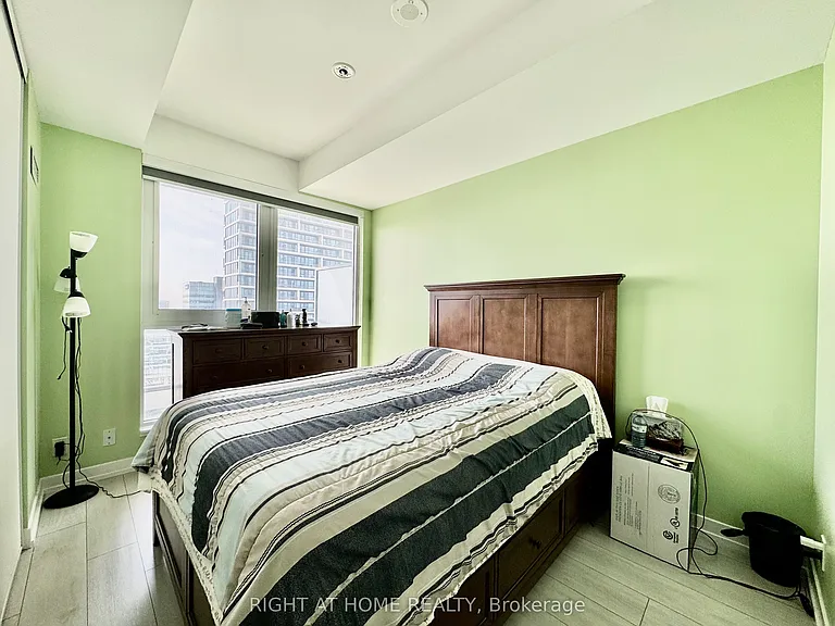 898 Portage Pkwy #1903 — Photo 10