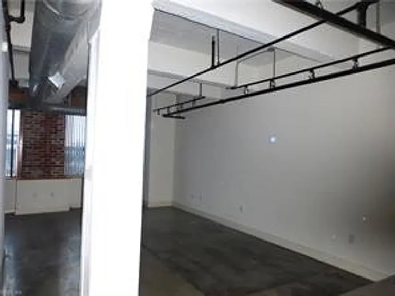 500 Granby St #2D — Photo 4