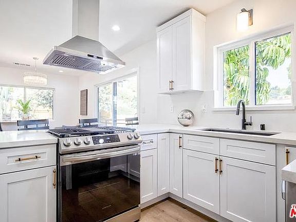5th image of 1856 Preston Ave #1