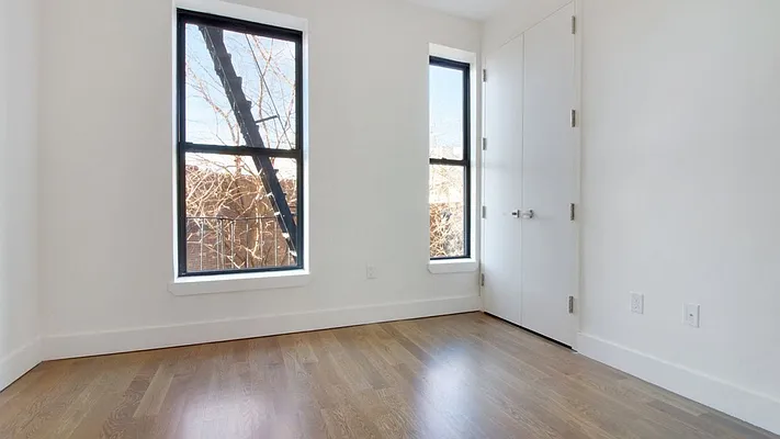 Rented by Nooklyn NYC LLC | media 3