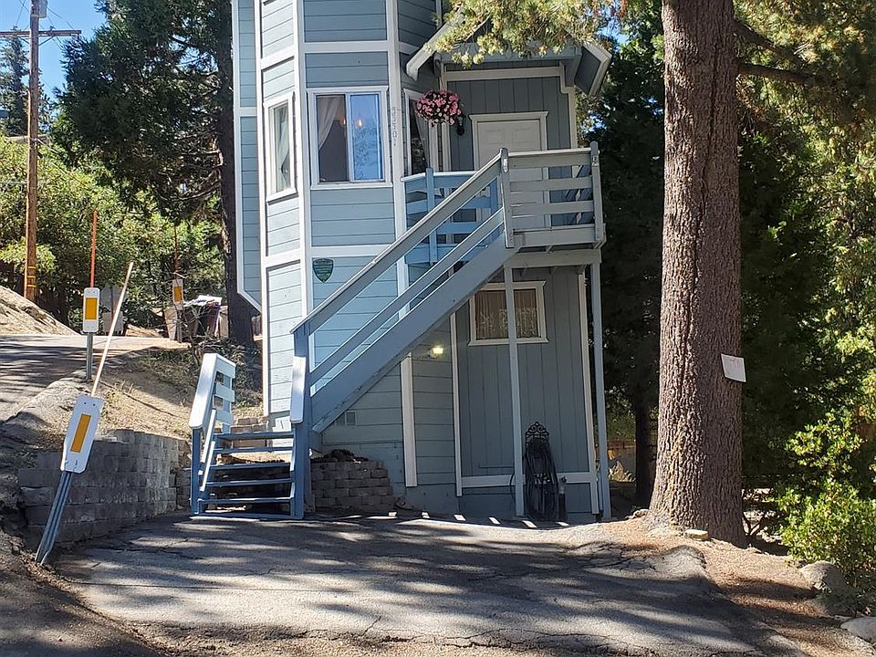 1st image of 33301 Lakeview Dr