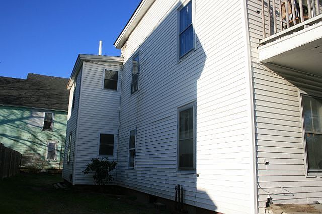 2nd image of 50 Myrtle St