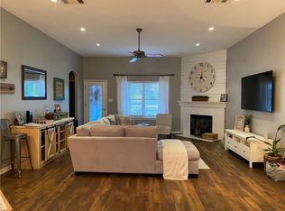 1111 Ridgewood Dr, Leander, TX 78641