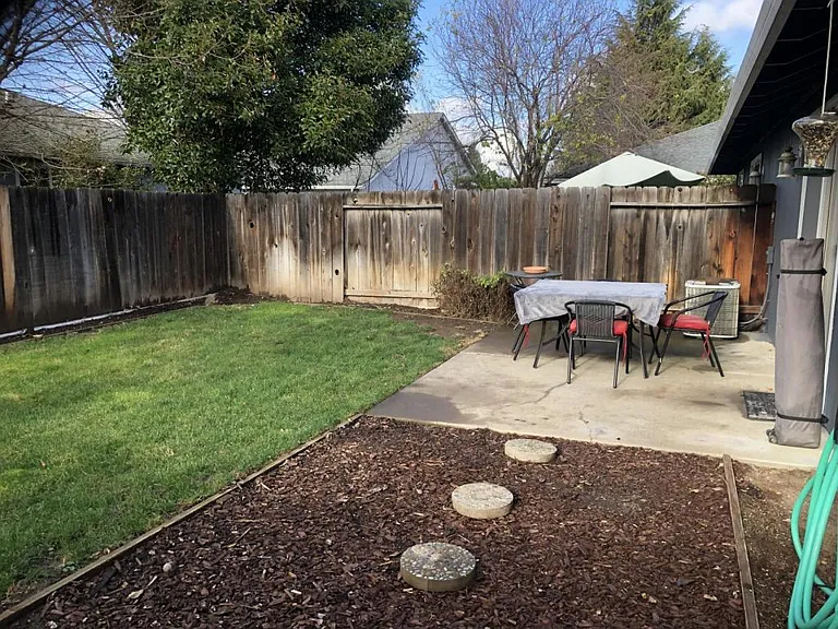 565 Primrose Dr — Photo 39