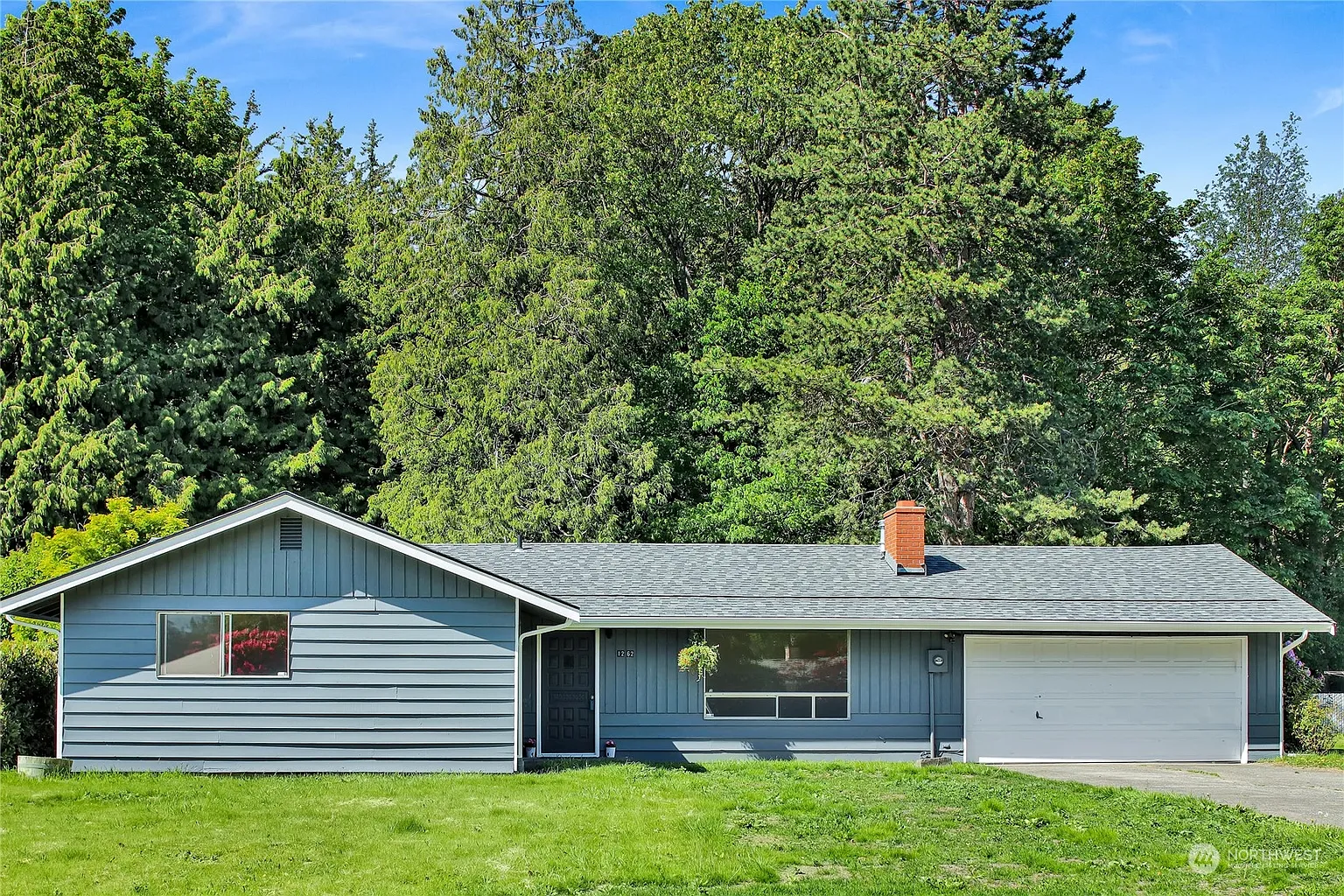 1262 Belfern Drive photo 1
