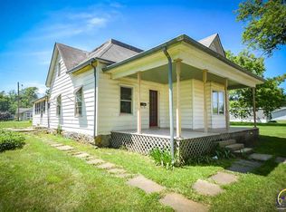 1677 1st Ave E, Horton, KS 66439