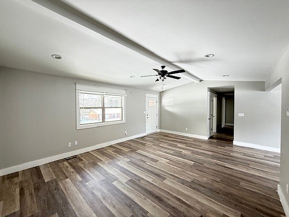4th image of 2900 N Frankfort Ave