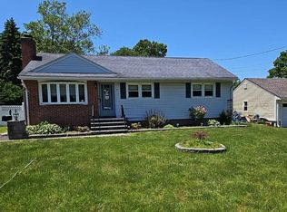 17 Lydall Rd, Newington, CT 06111