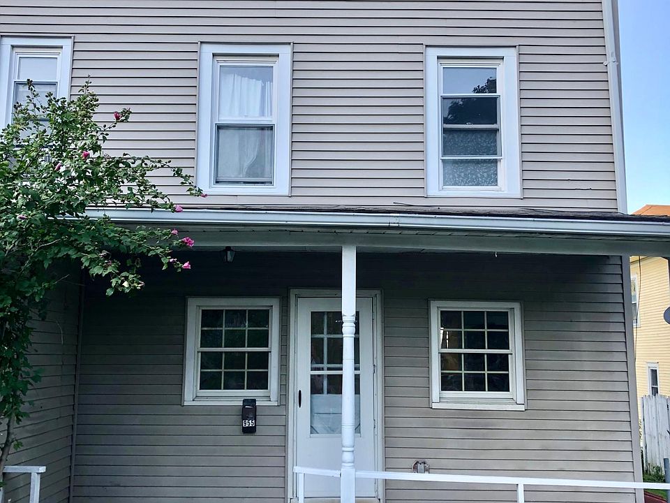 1st image of 955 Columbia St
