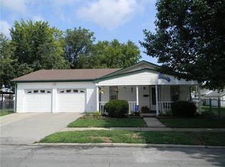 321 W Hyde Park Ave, Saint Joseph, MO 64504