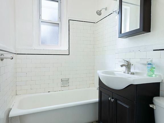 4th image of 128 W 138th St #5I