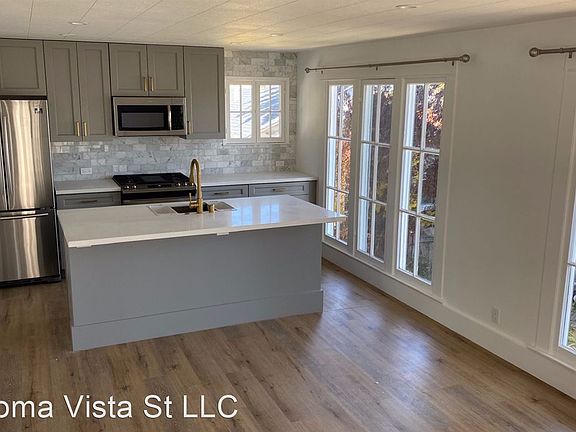 2nd image of 205 Loma Vista St #205D
